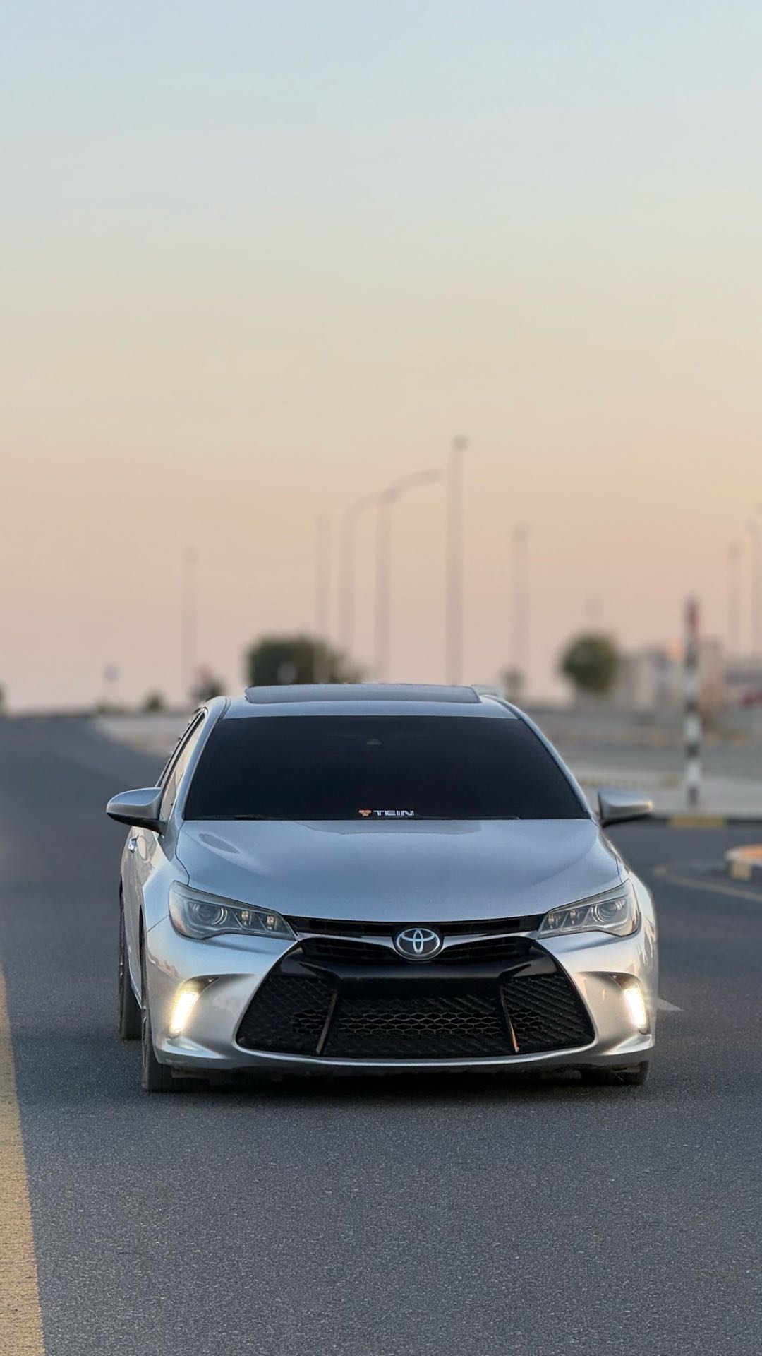 Car Image 2015 TOYOTA CAMRY XSE