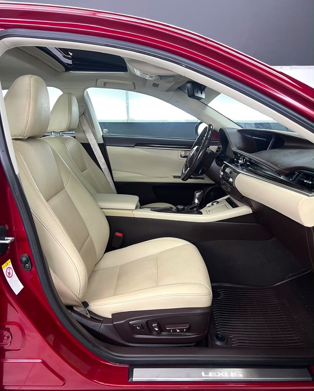 Car Image 2018 LEXUS ES 350