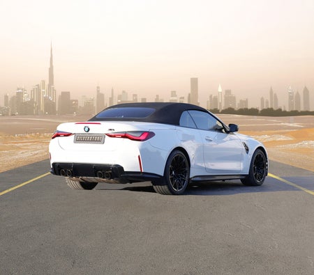BMW M4 2025