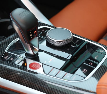 BMW M4 2025
