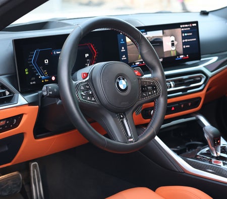 BMW M4 2025