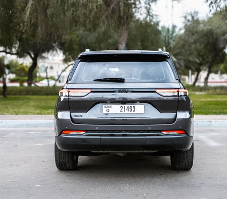 JEEP GRAND CHEROKEE 2024