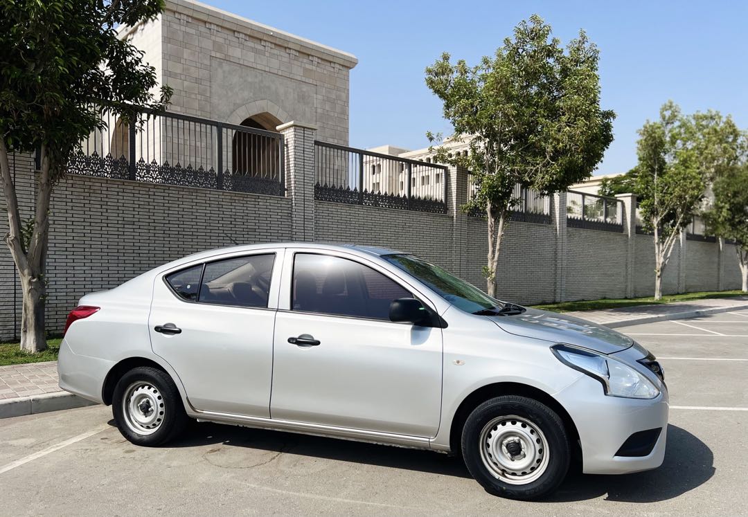 NISSAN SUNNY 2023