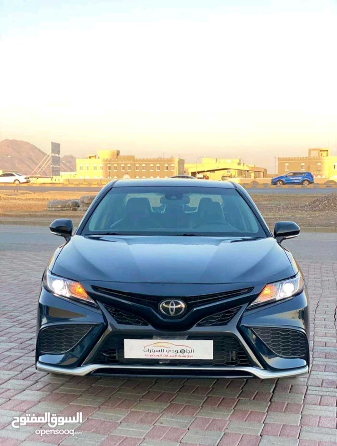 Car Image 2019 TOYOTA CAMRY SE