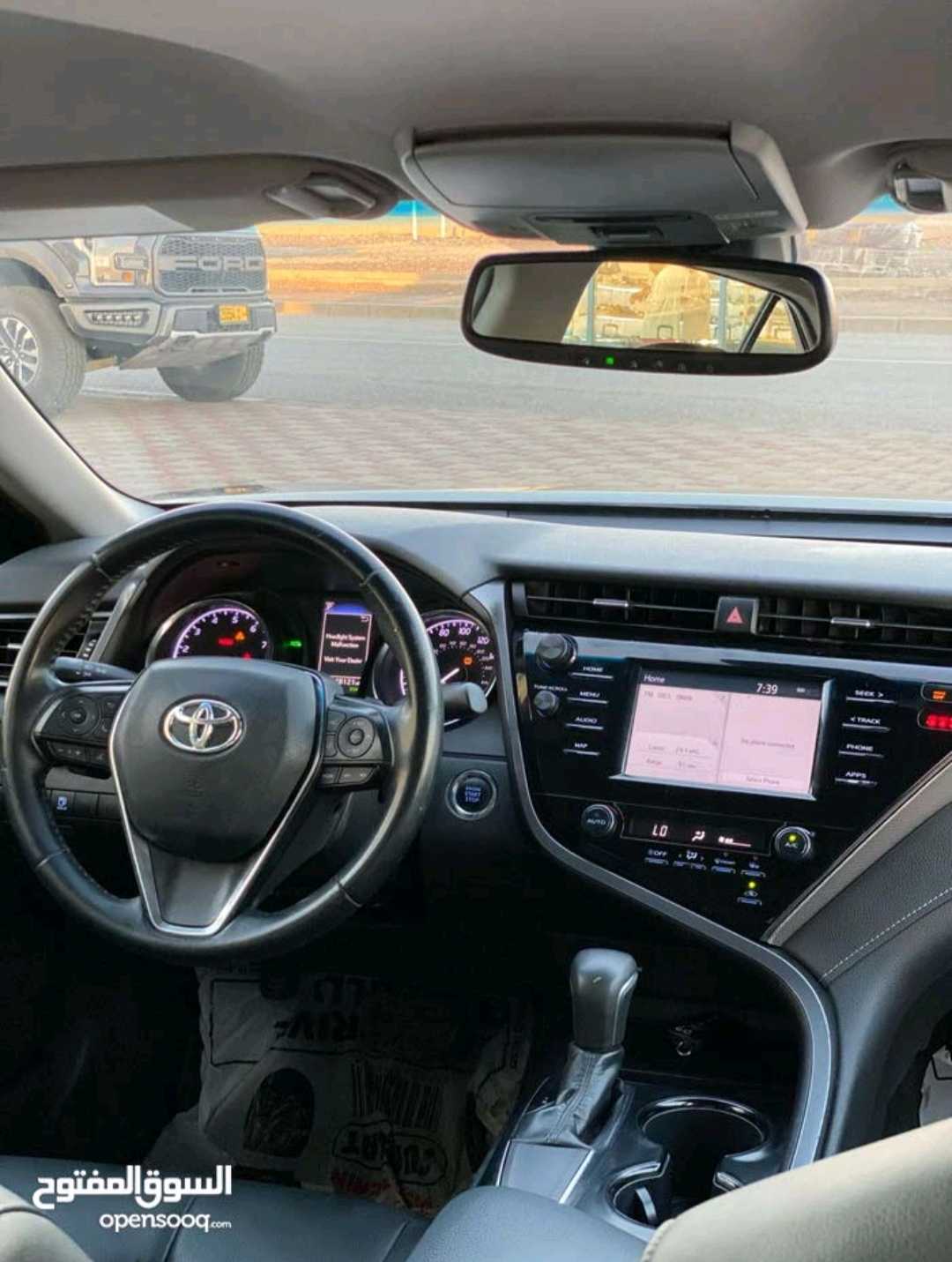 Car Image 2019 TOYOTA CAMRY SE