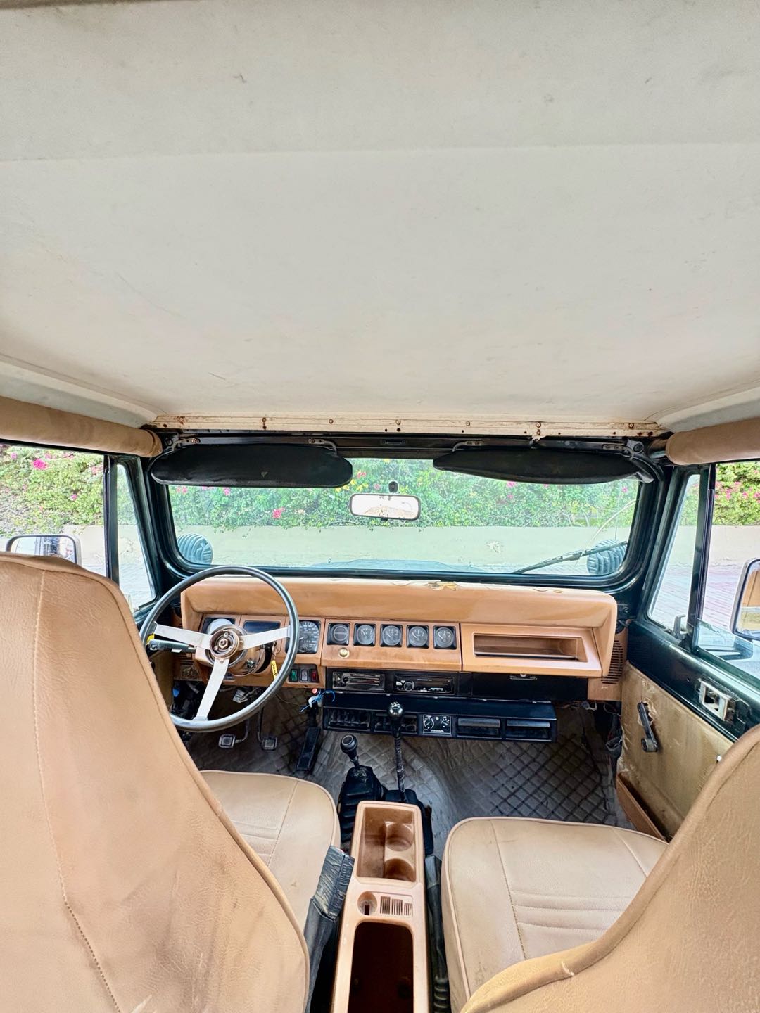 Car Image 1995 JEEP WRANGLER YJ