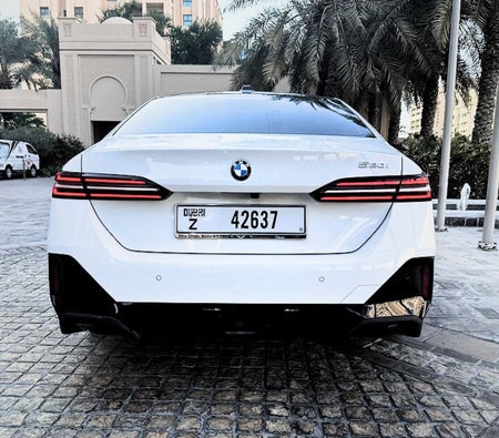 BMW 5 SERIES 2025