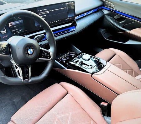 BMW 5 SERIES 2025