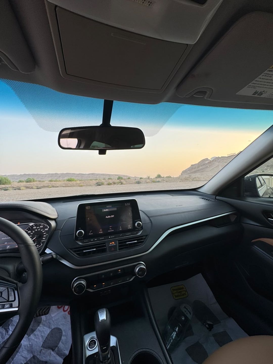 Car Image 2019 NISSAN ALTIMA SR