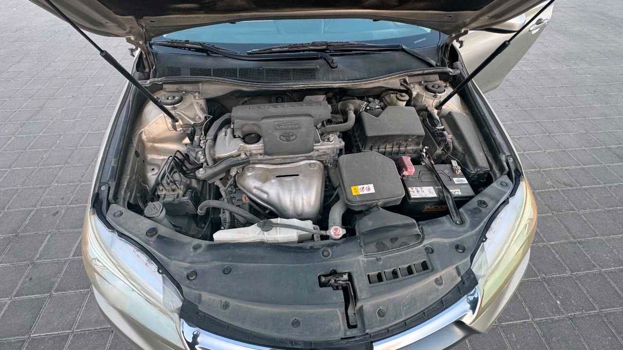 Car Image 2017 TOYOTA CAMRY XLE