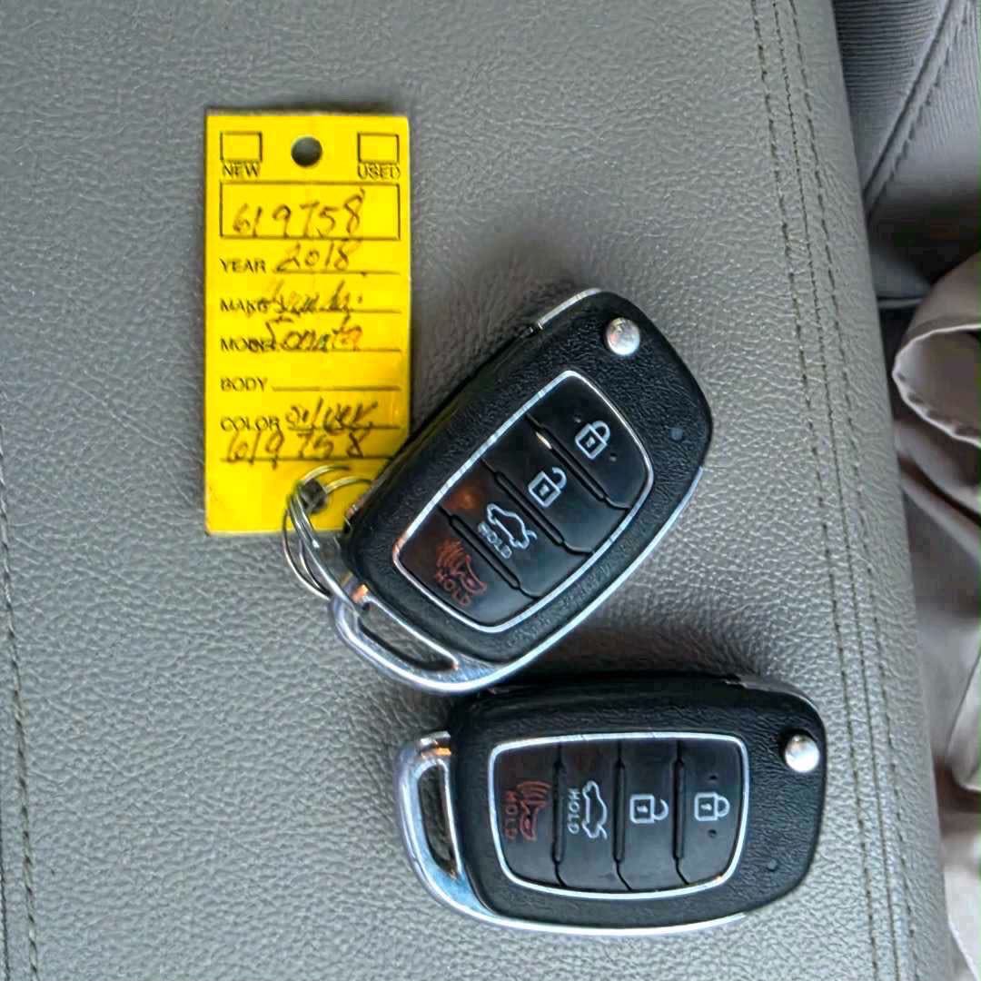 Car Image 2018 HYUNDAI SONATA SE