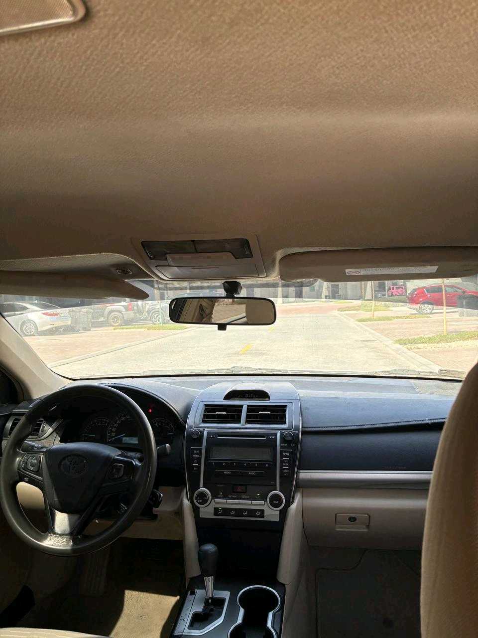Car Image 2016 TOYOTA CAMRY SE
