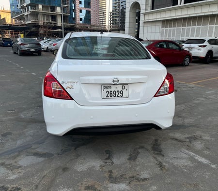 NISSAN SUNNY 2024