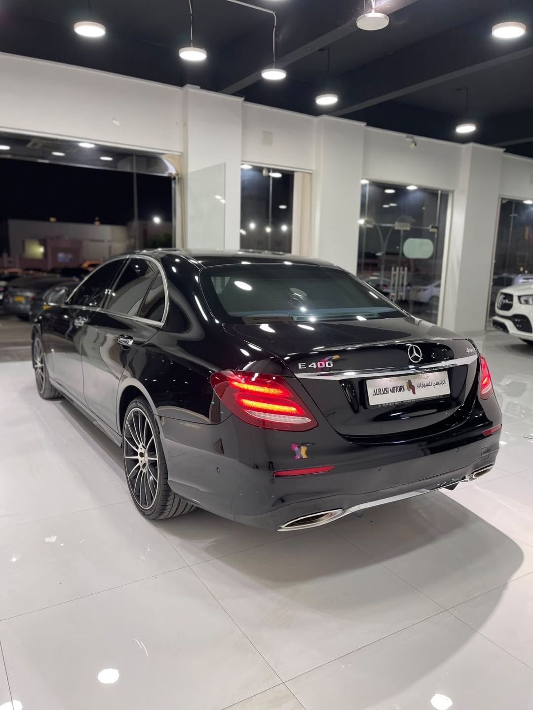 Car Image 2017 MERCEDES E Class 400