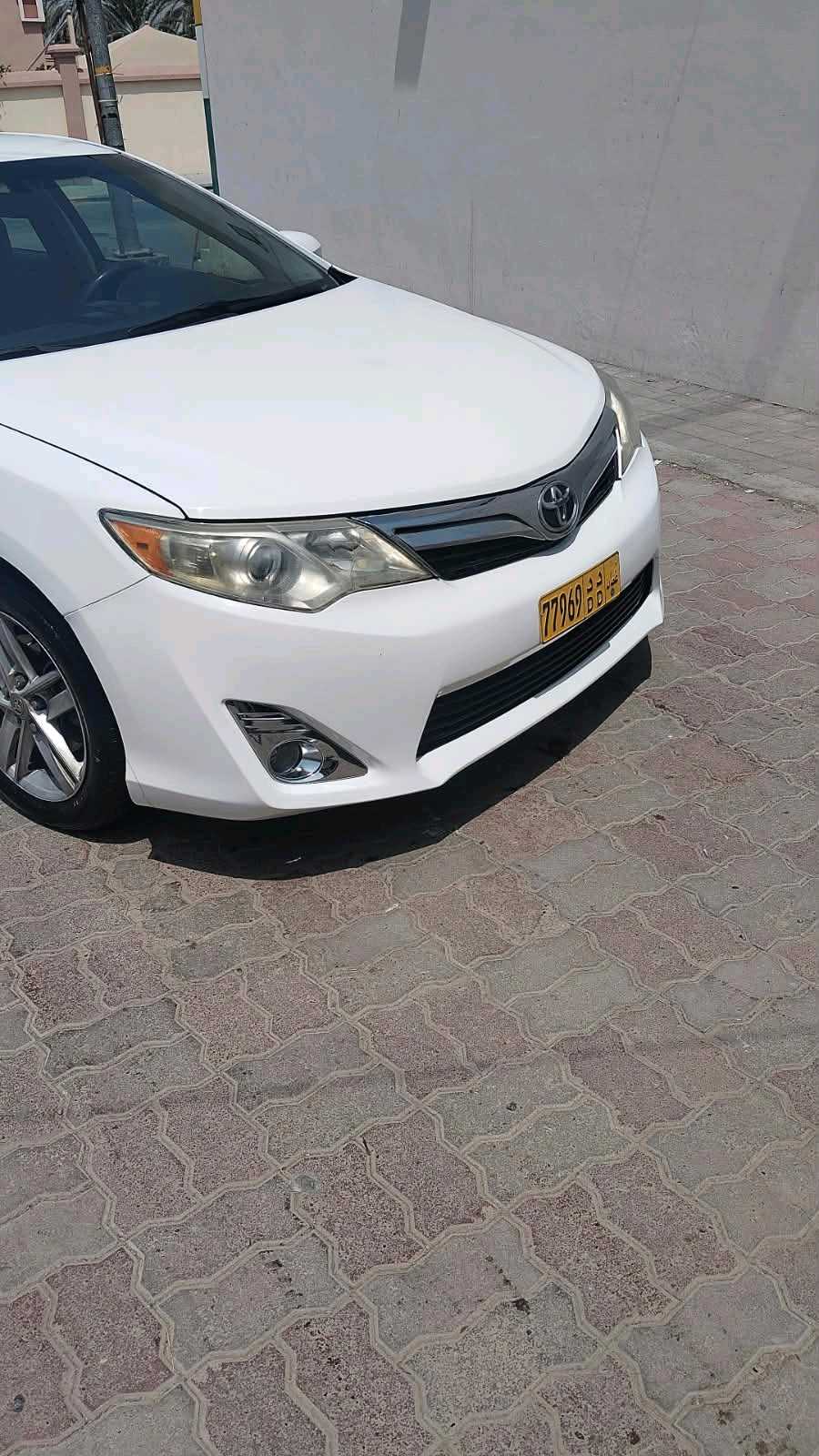 Car Image 2012 TOYOTA CAMRY LE