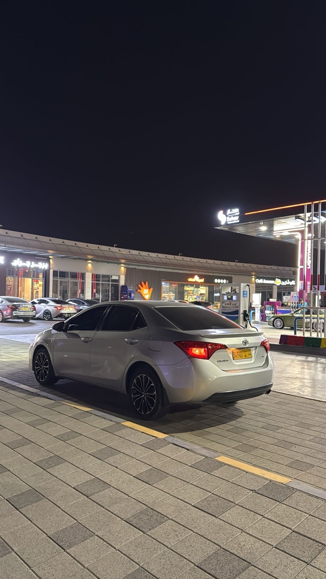 Car Image 2017 TOYOTA COROLLA SE