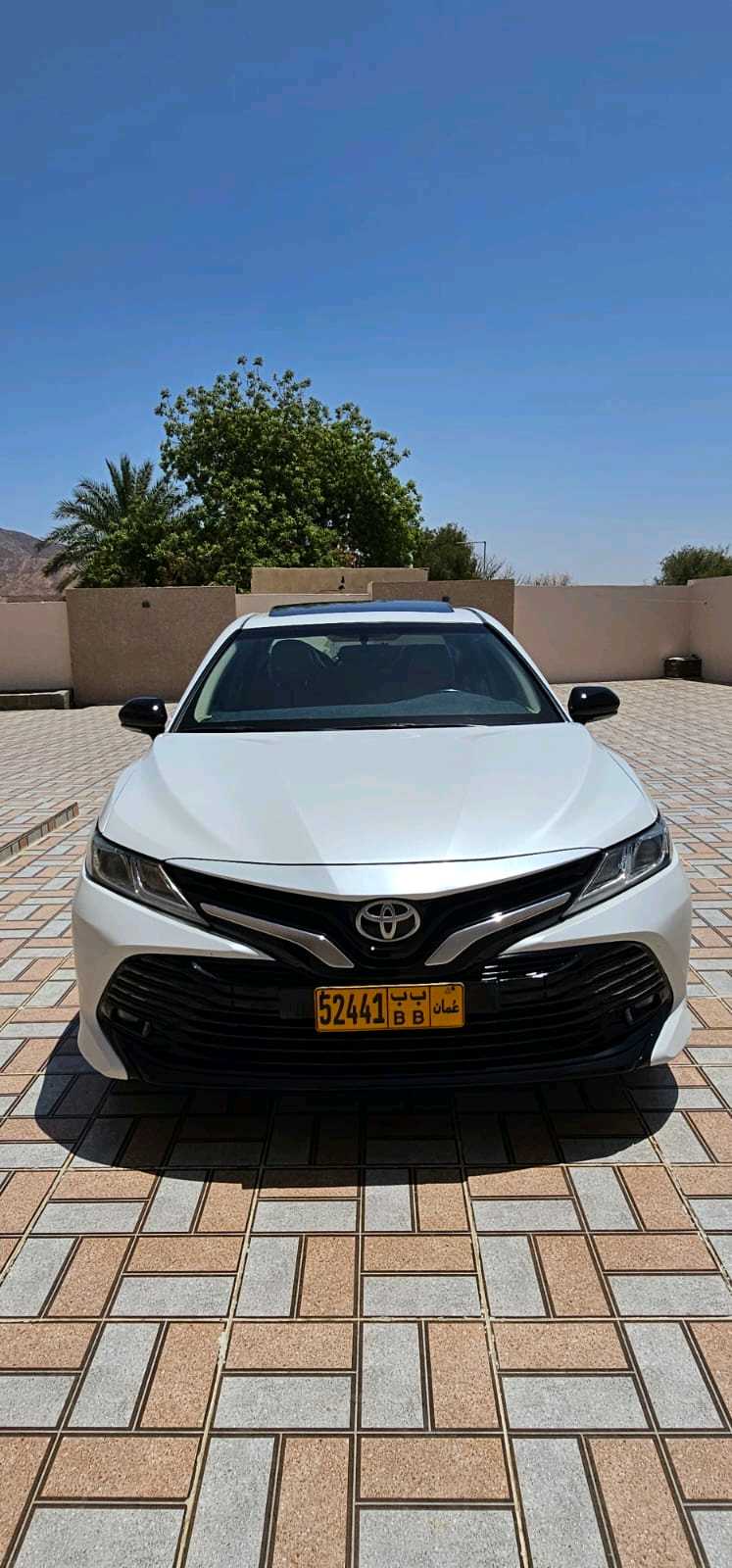 Car Image 2018 TOYOTA CAMRY SE