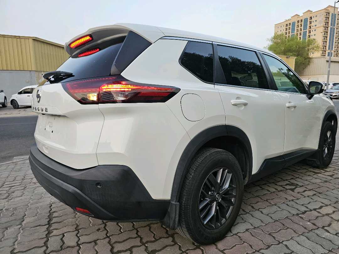 Car Image 2021 NISSAN ROGUE S