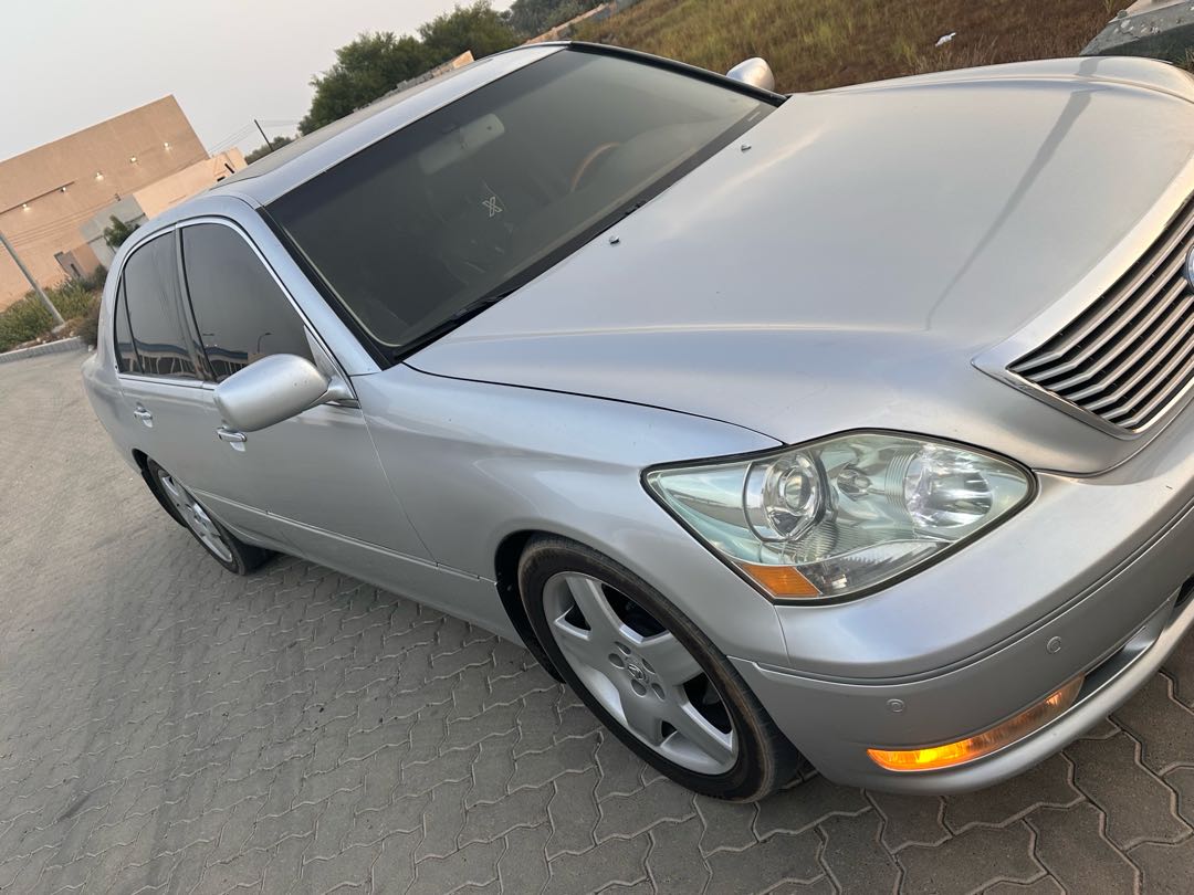 Car Image 2004 LEXUS LS 430