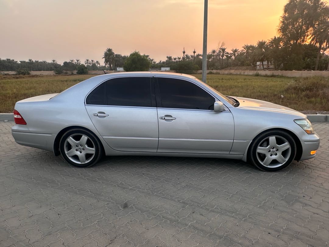 Car Image 2004 LEXUS LS 430