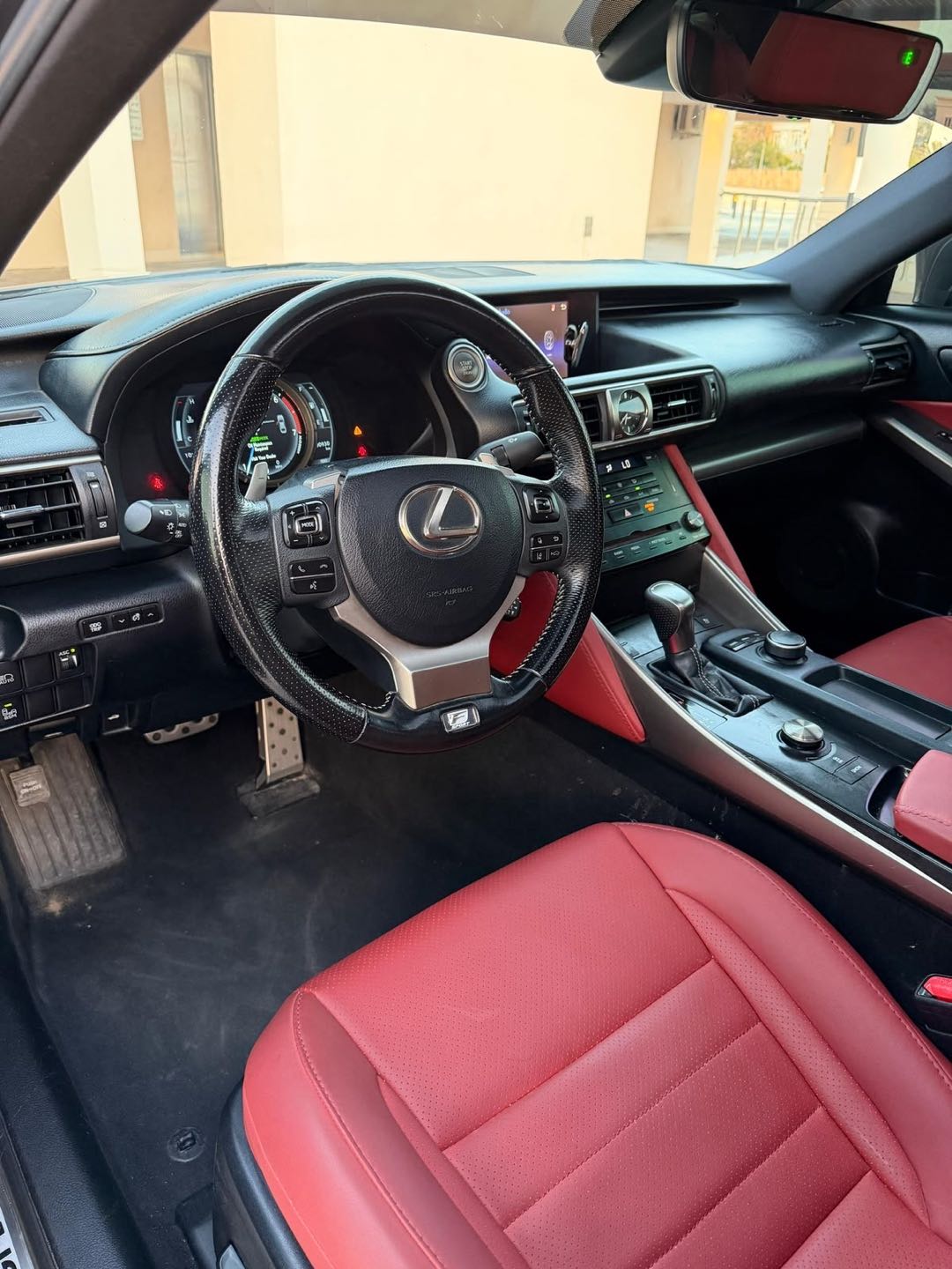 Car Image 2017 LEXUS IS 200