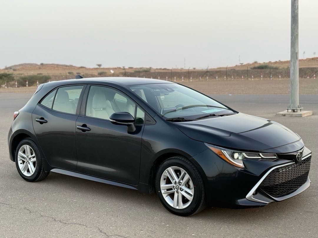 Car Image 2019 TOYOTA COROLLA SE