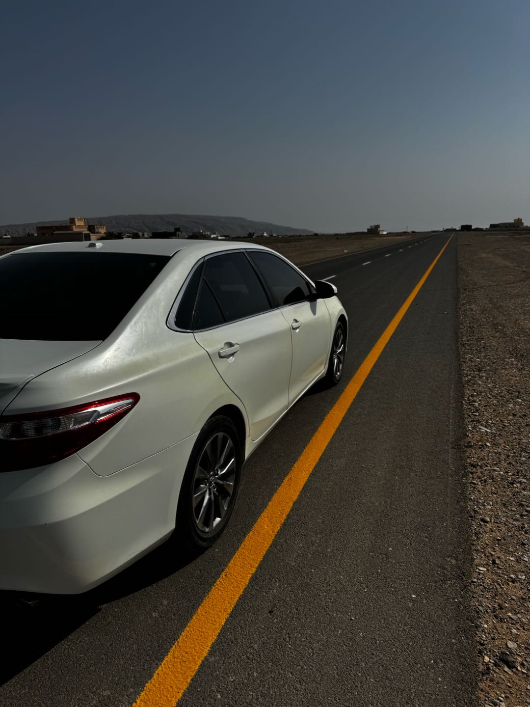Car Image 2017 TOYOTA CAMRY XLE