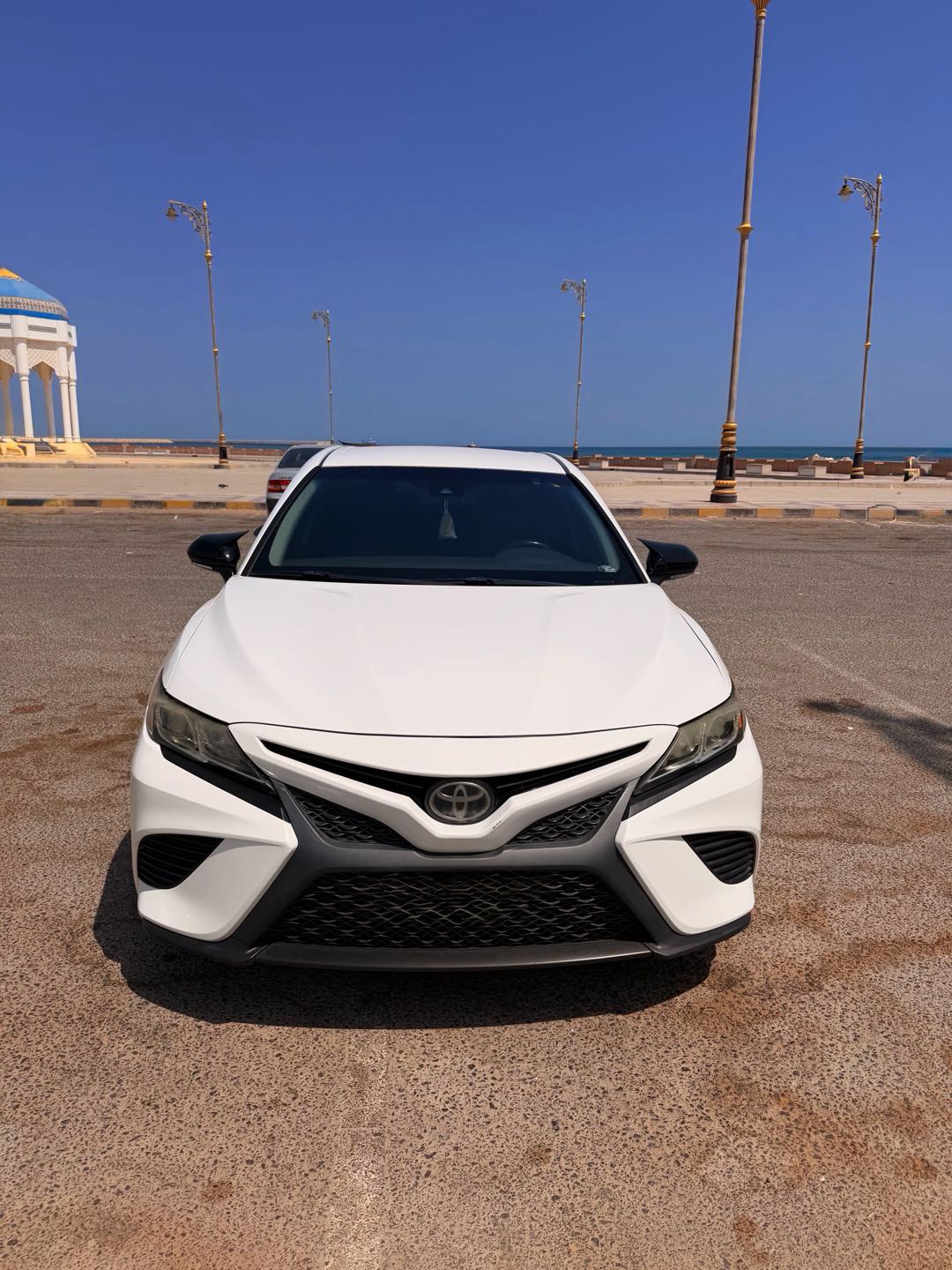 Car Image 2018 TOYOTA CAMRY SE