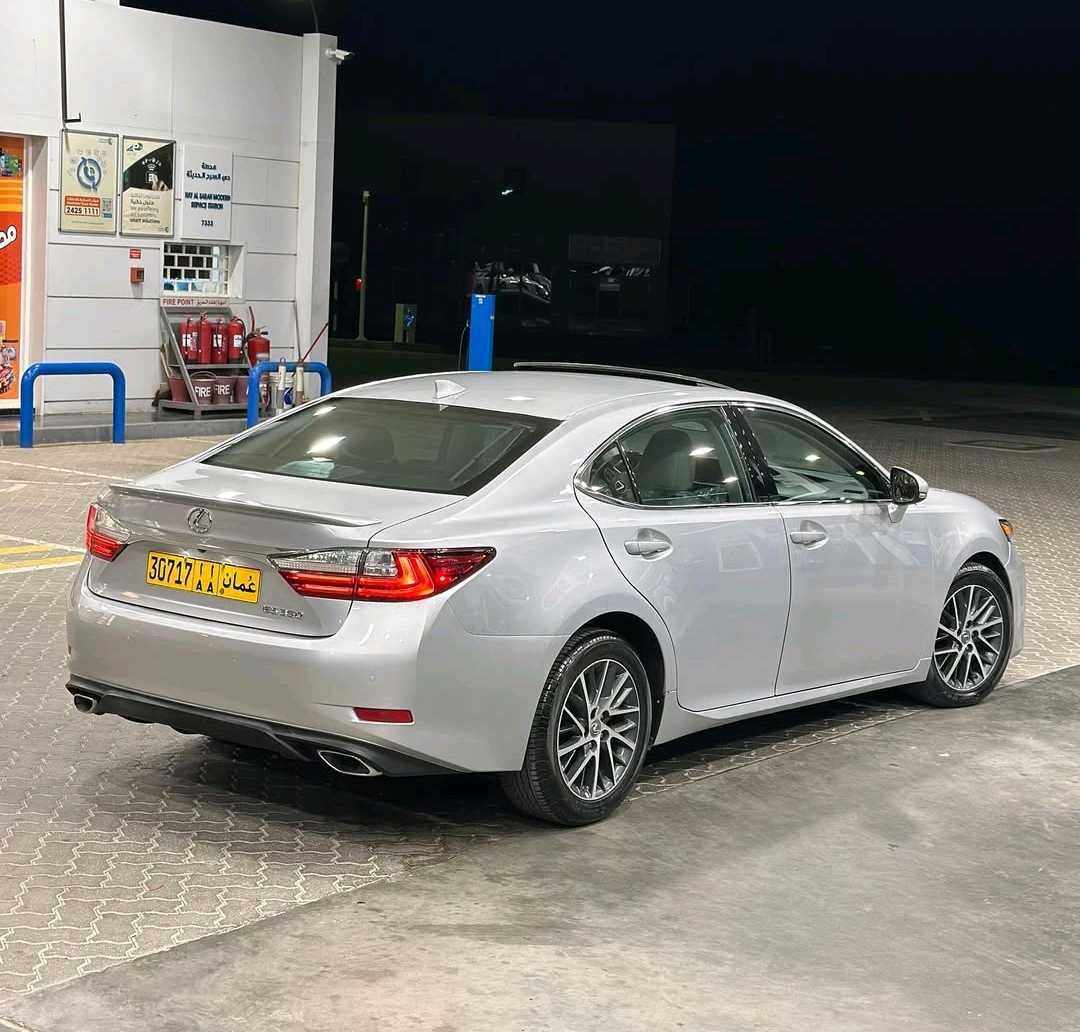 Car Image 2018 LEXUS ES 350