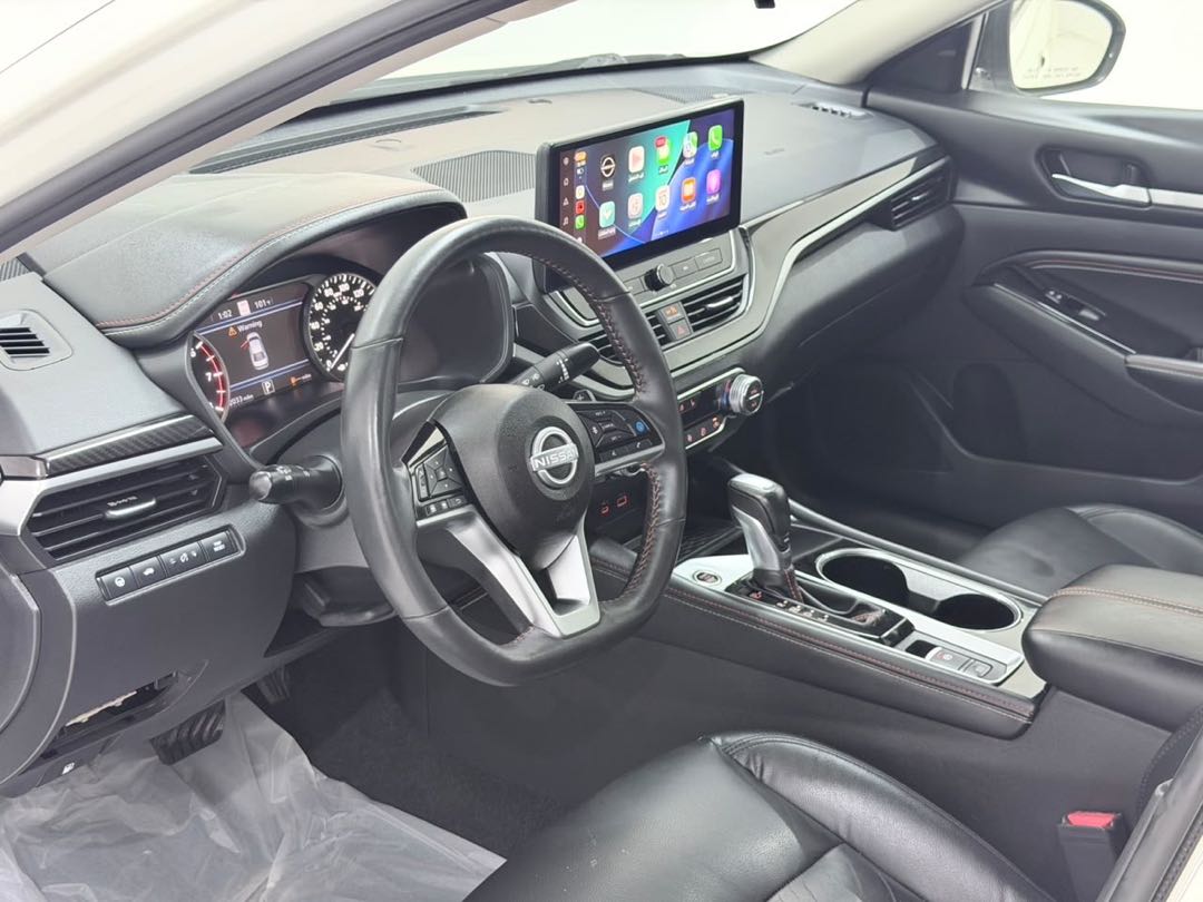 Car Image 2023 NISSAN ALTIMA SR