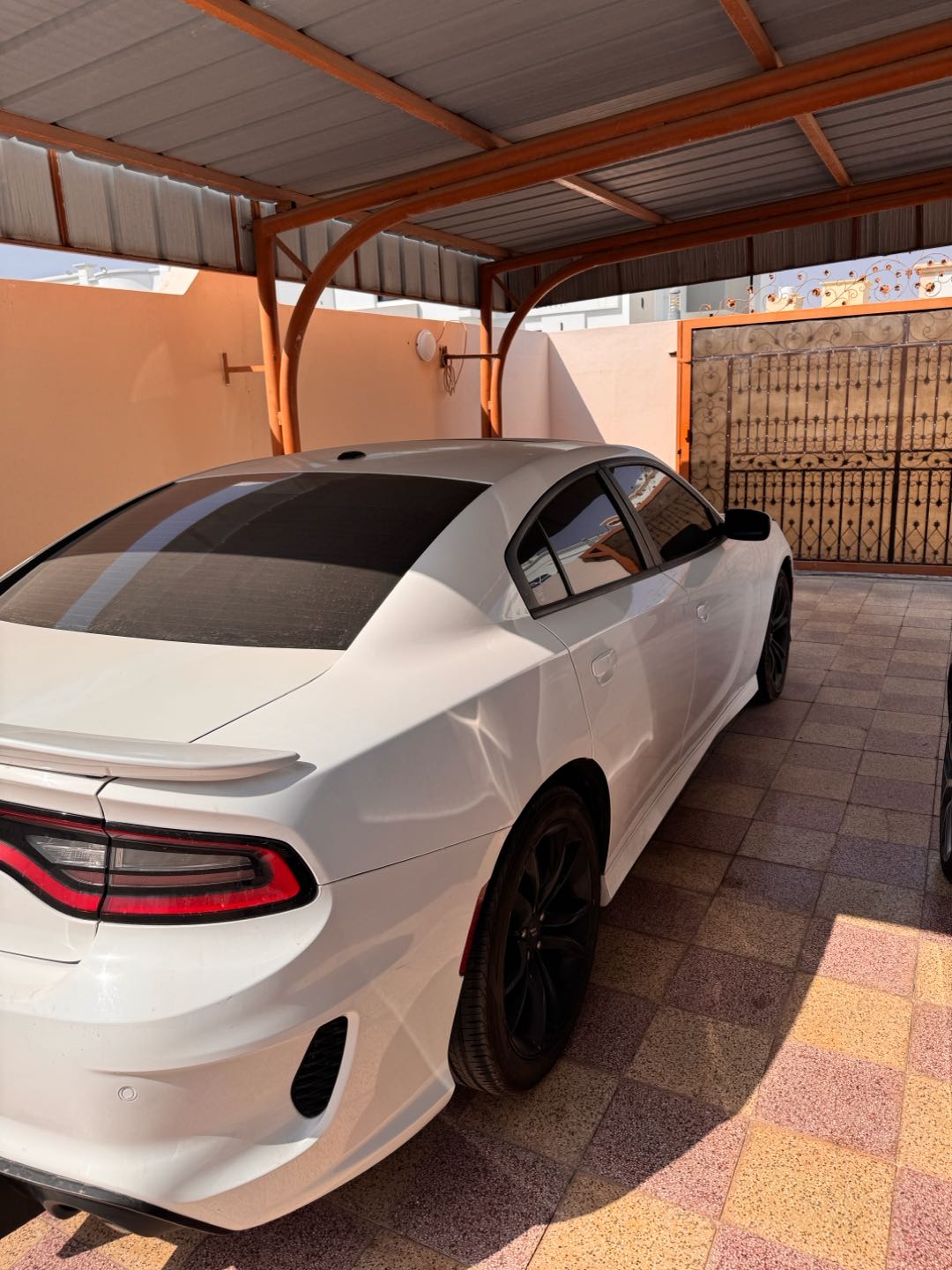 Car Image 2019 DODGE CHARGER SXT