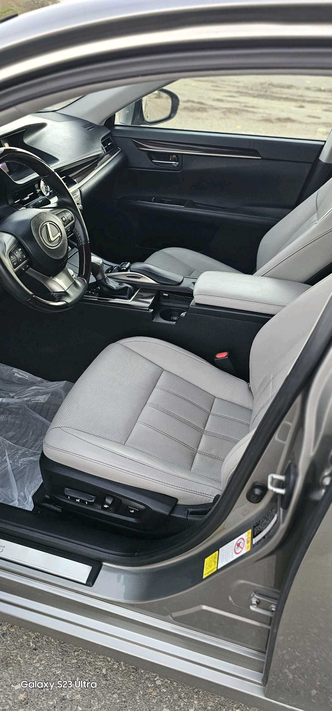 Car Image 2016 LEXUS ES 350
