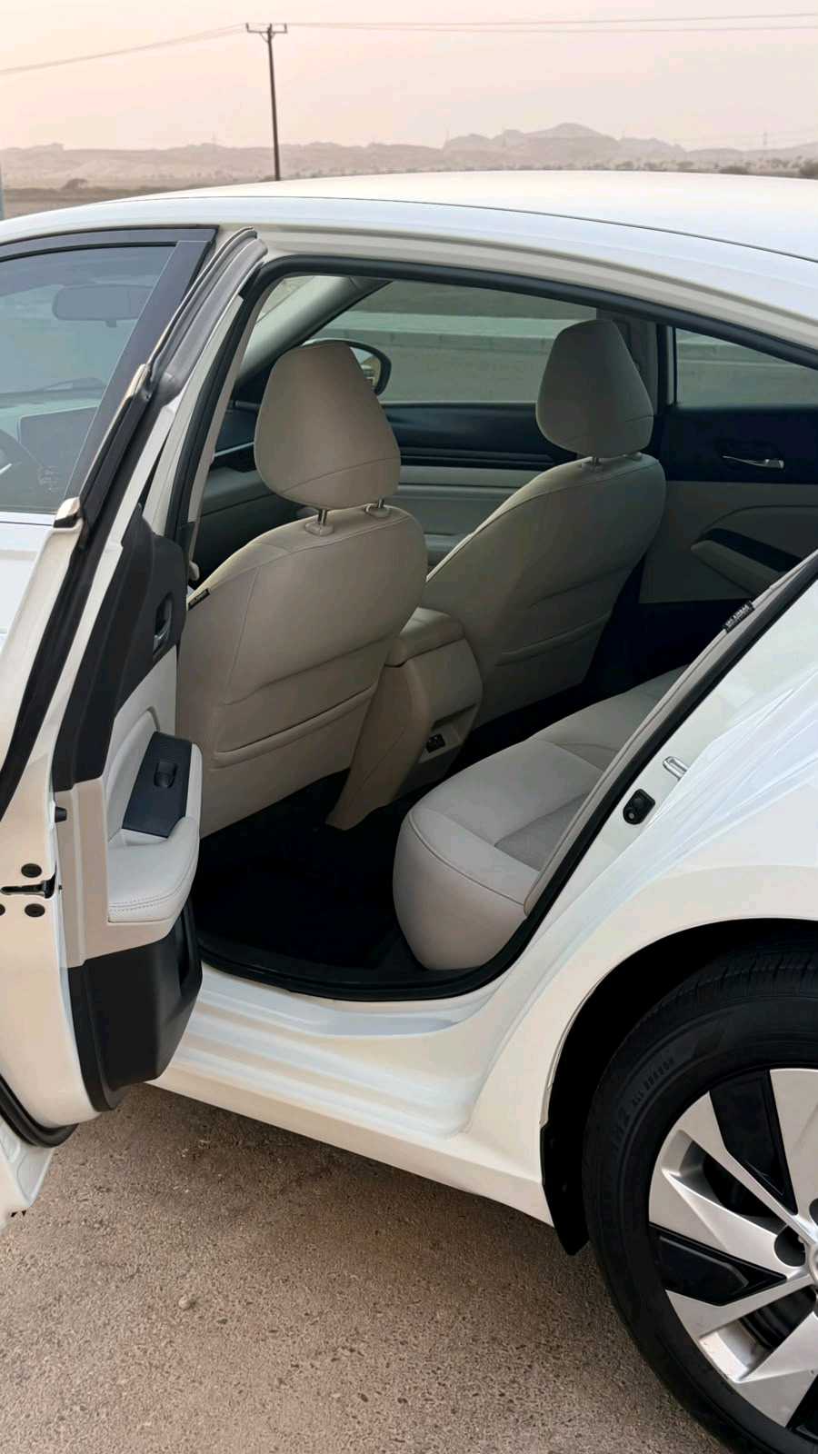 Car Image 2020 NISSAN ALTIMA S