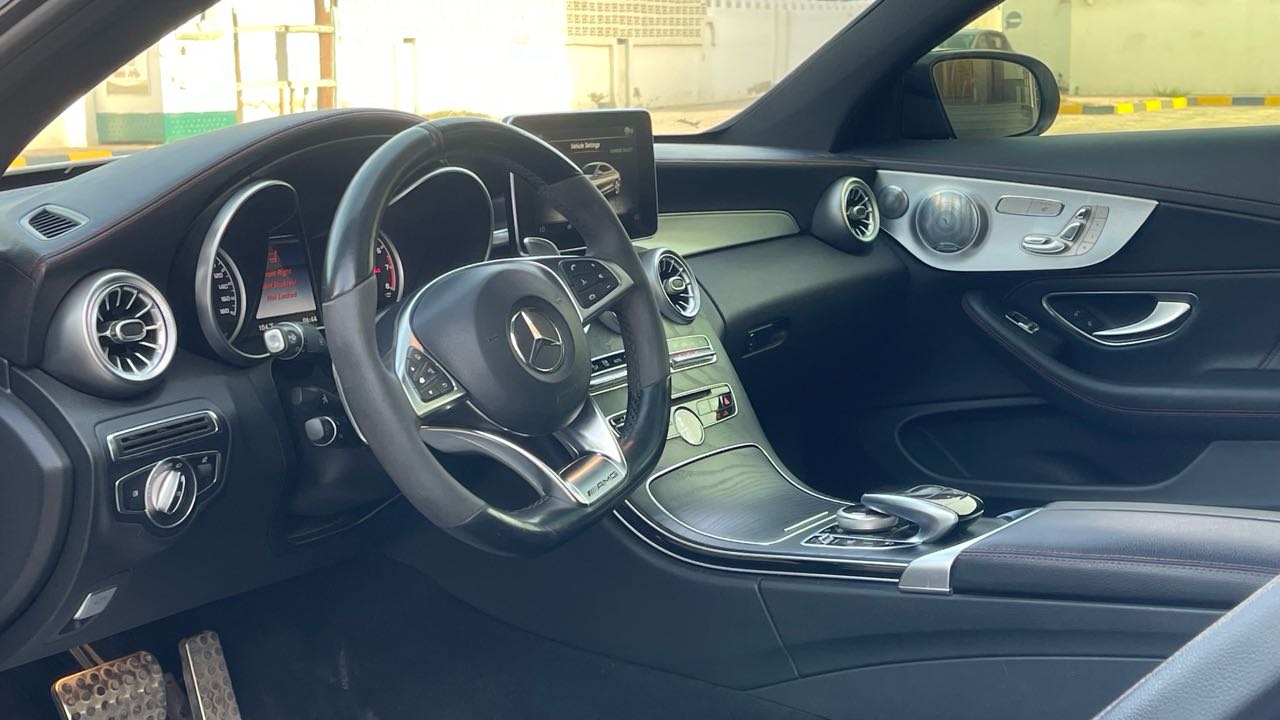 Car Image 2017 MERCEDES C Class 43