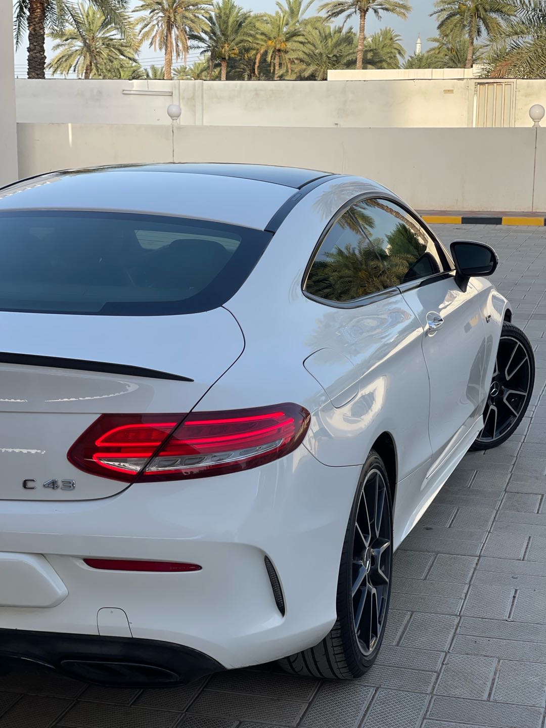 Car Image 2017 MERCEDES C Class 43