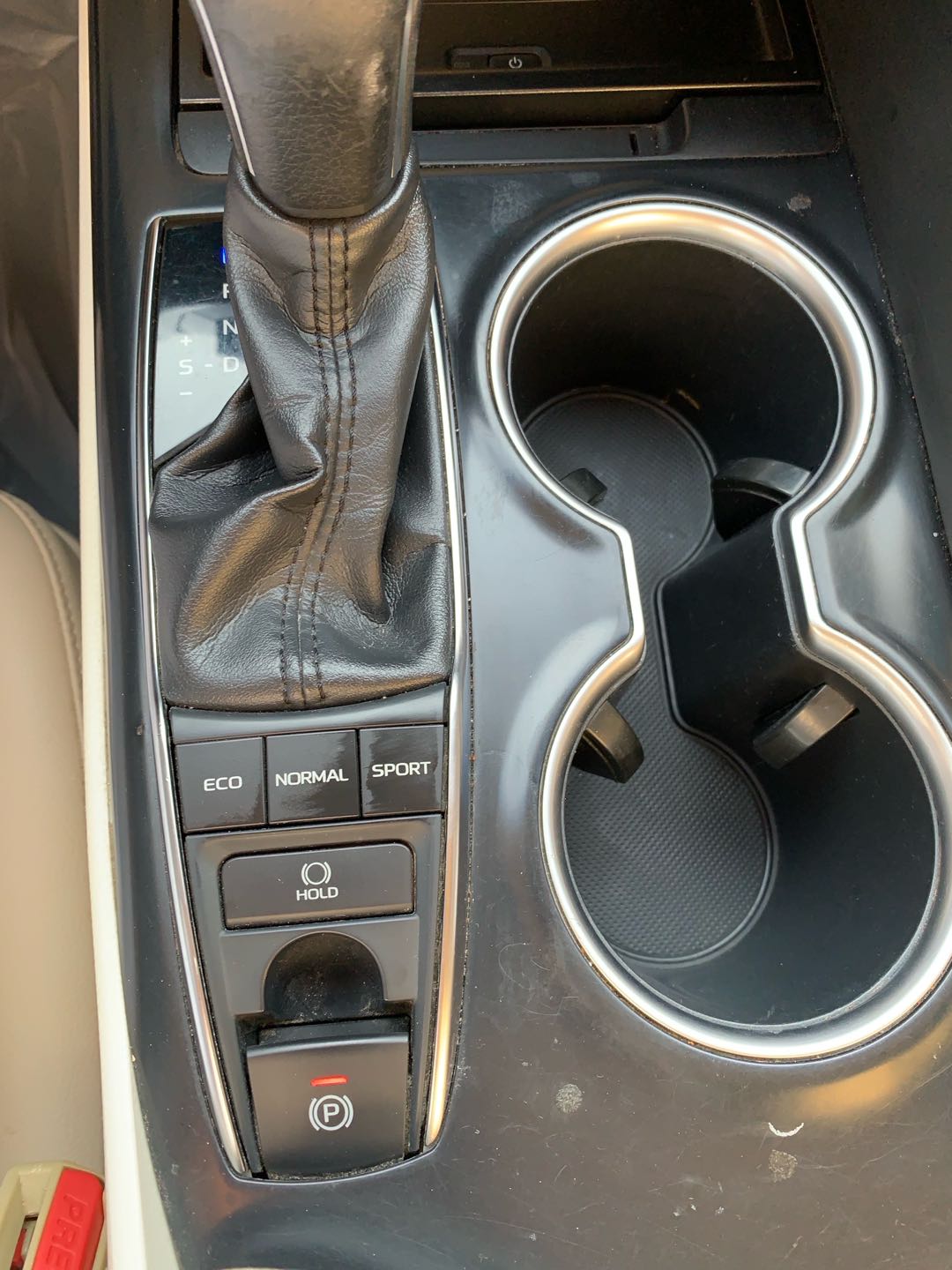 Car Image 2019 TOYOTA CAMRY Grande