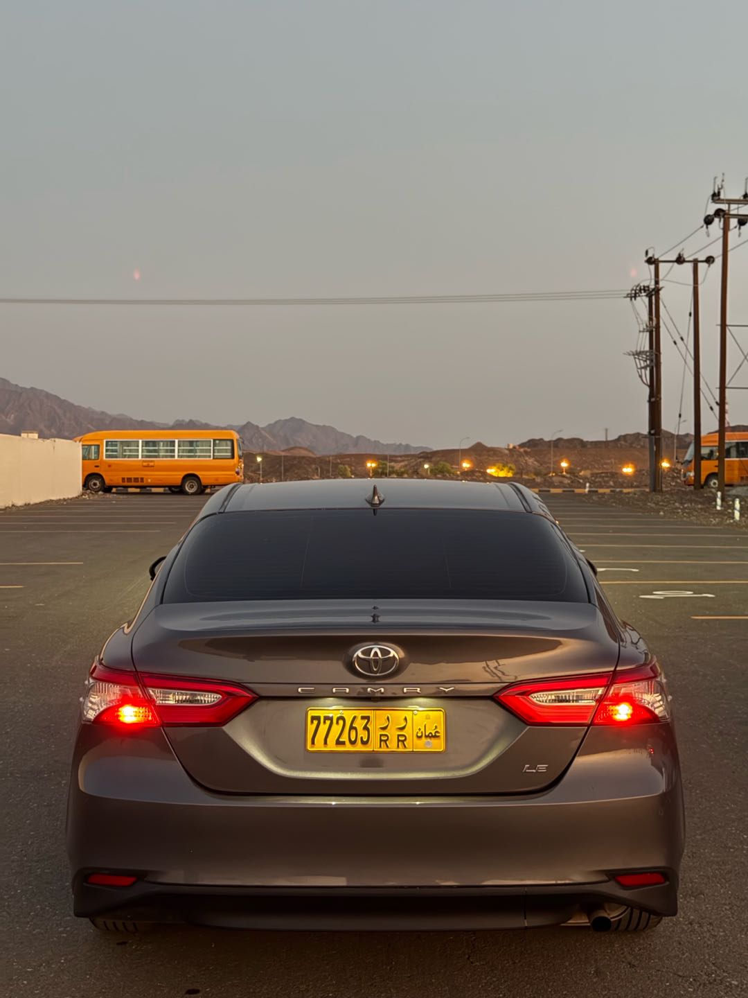 Car Image 2019 TOYOTA CAMRY LE
