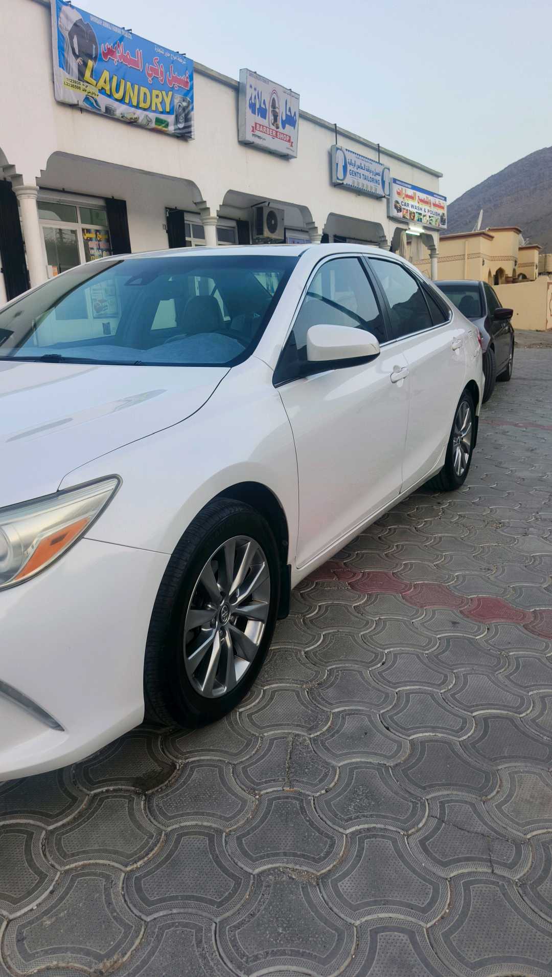 Car Image 2016 TOYOTA CAMRY XLE