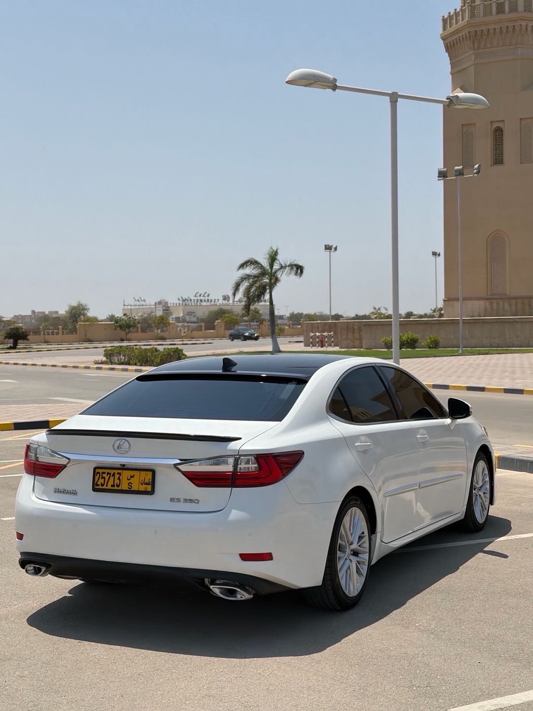 Car Image 2016 LEXUS ES 350