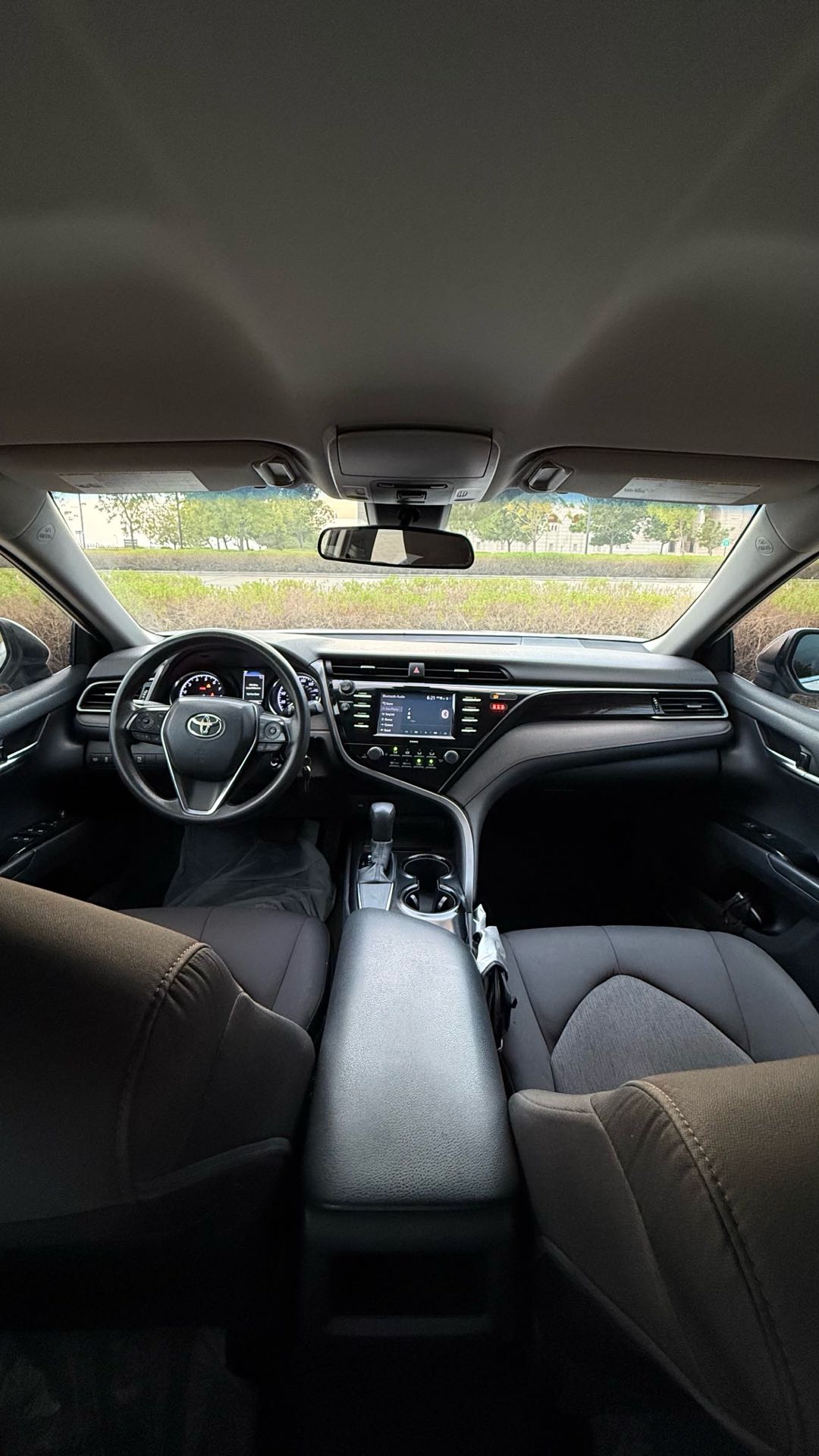 Car Image 2020 TOYOTA CAMRY LE