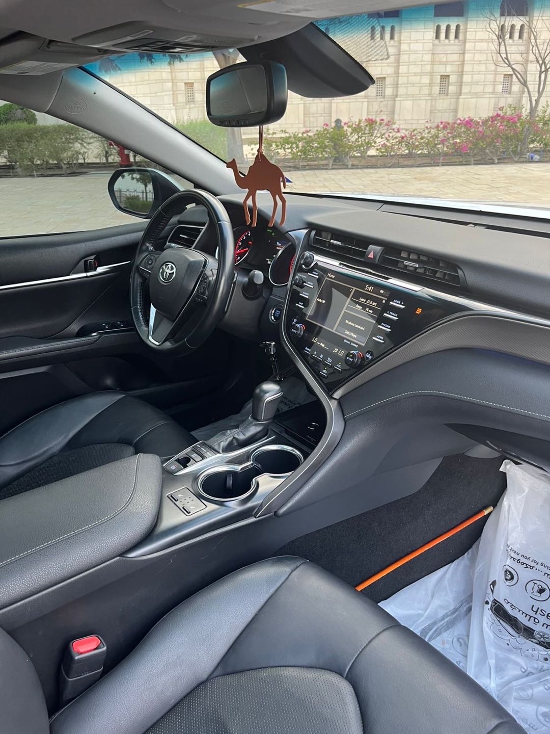 Car Image 2019 TOYOTA CAMRY XSE