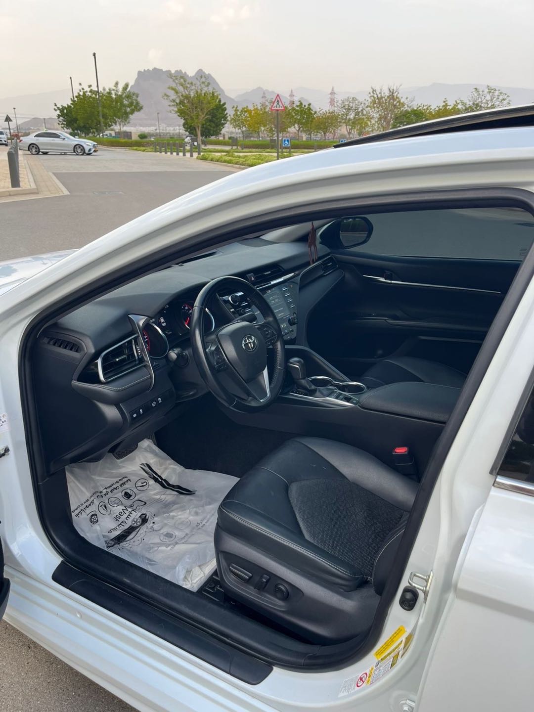 Car Image 2019 TOYOTA CAMRY XSE