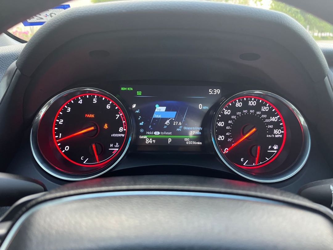 Car Image 2019 TOYOTA CAMRY XSE