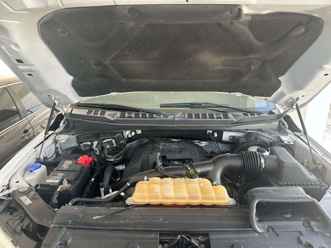Car Image 2018 FORD F-150 XLT