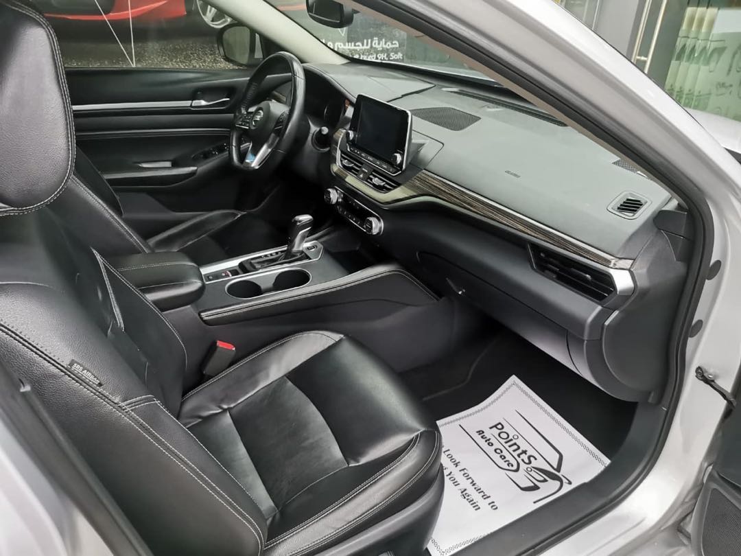 Car Image 2019 NISSAN ALTIMA SL