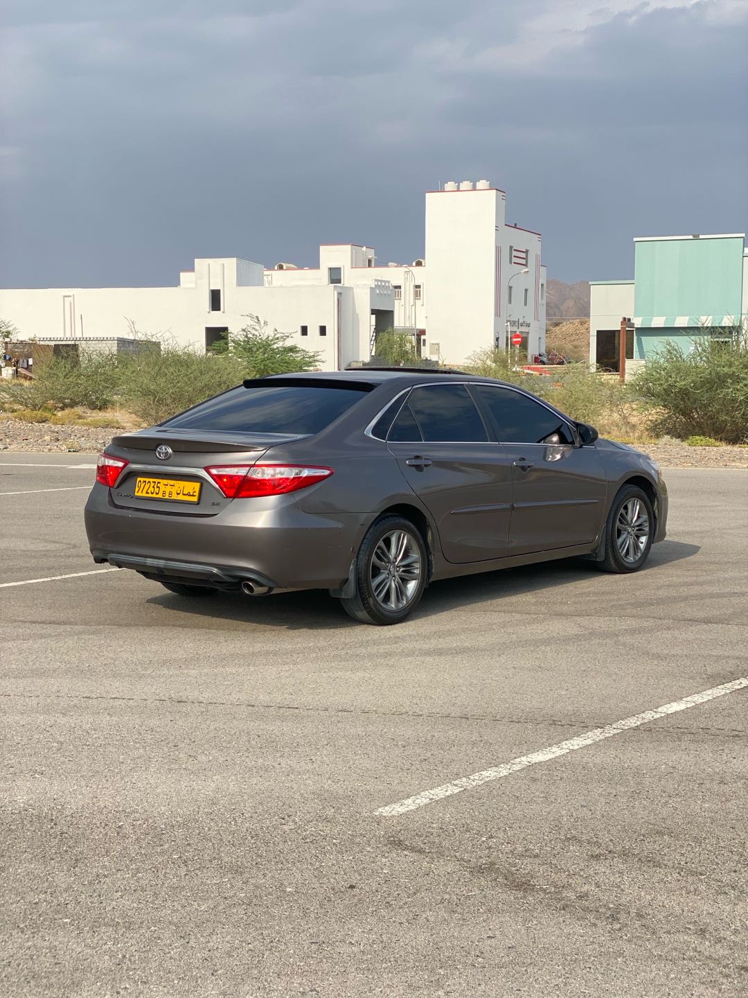 Car Image 2017 TOYOTA CAMRY SE