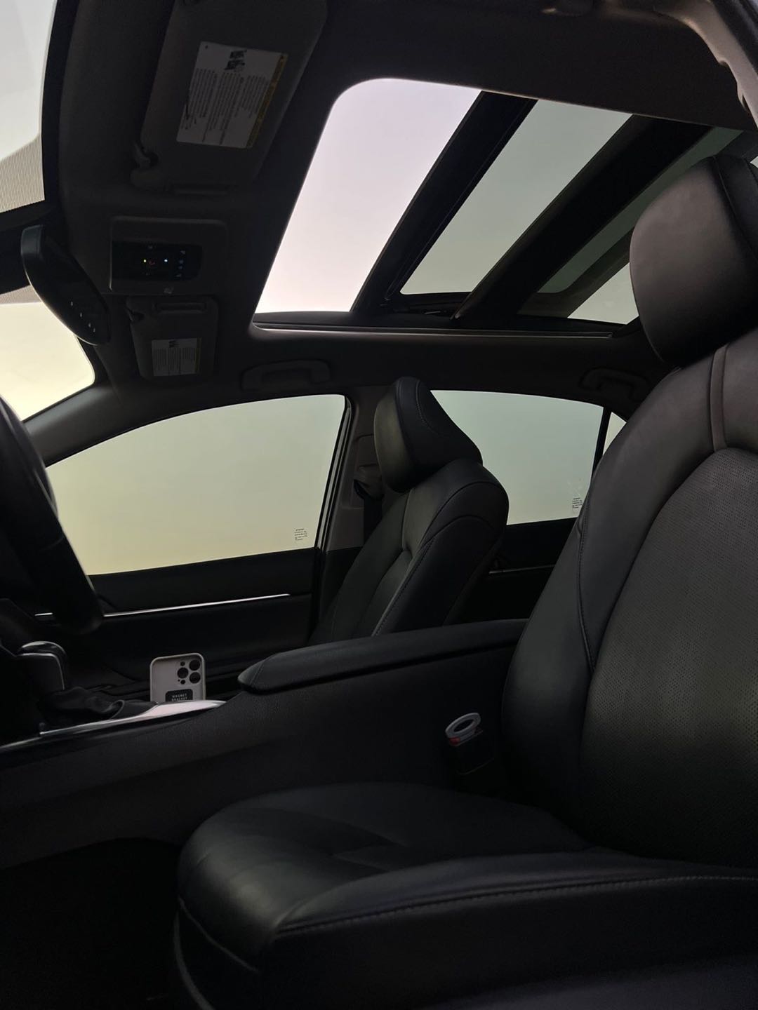 Car Image 2020 TOYOTA CAMRY XSE