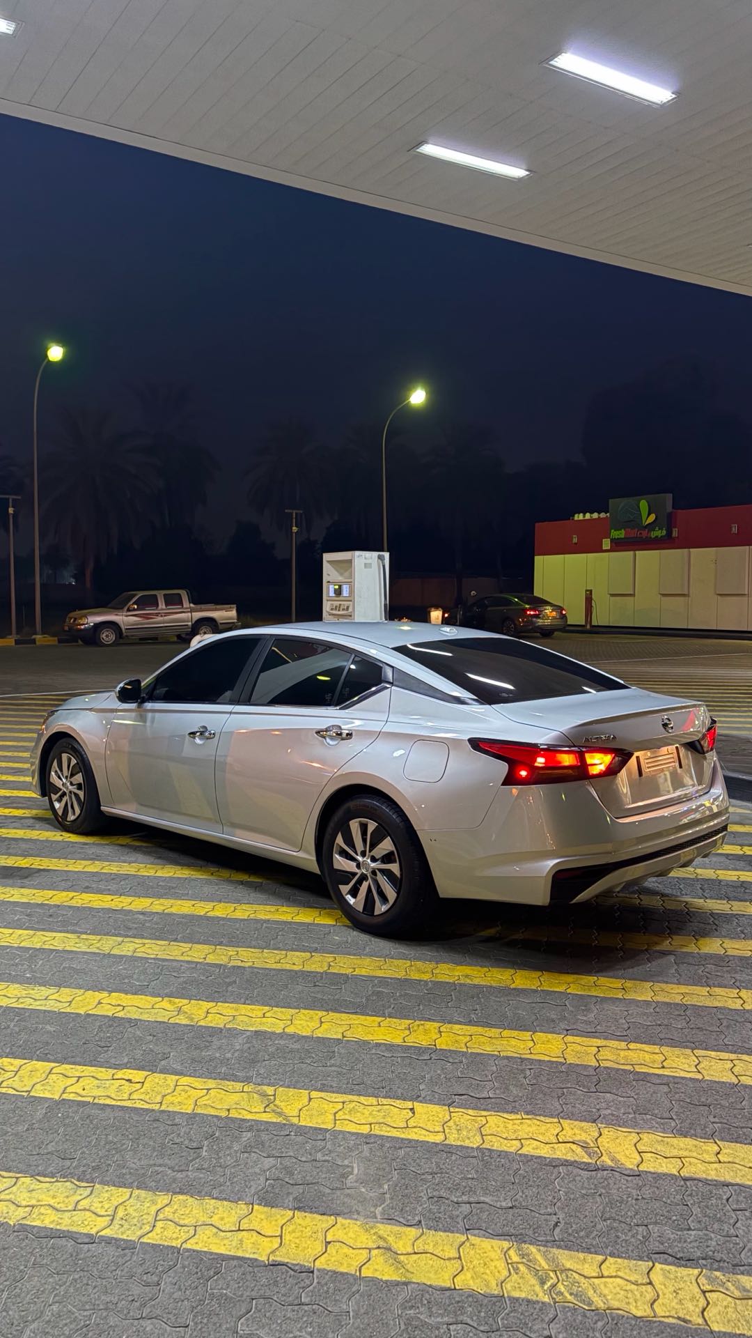 Car Image 2019 NISSAN ALTIMA S