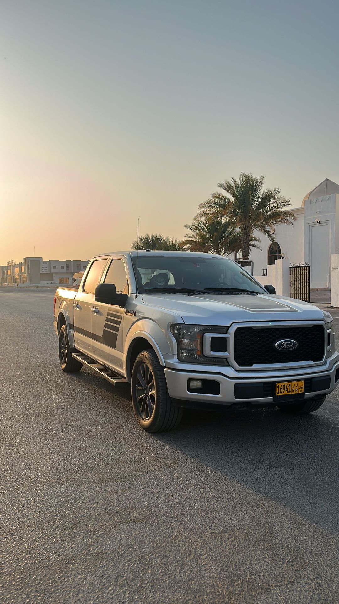 Car Image 2018 FORD F-150 XLT