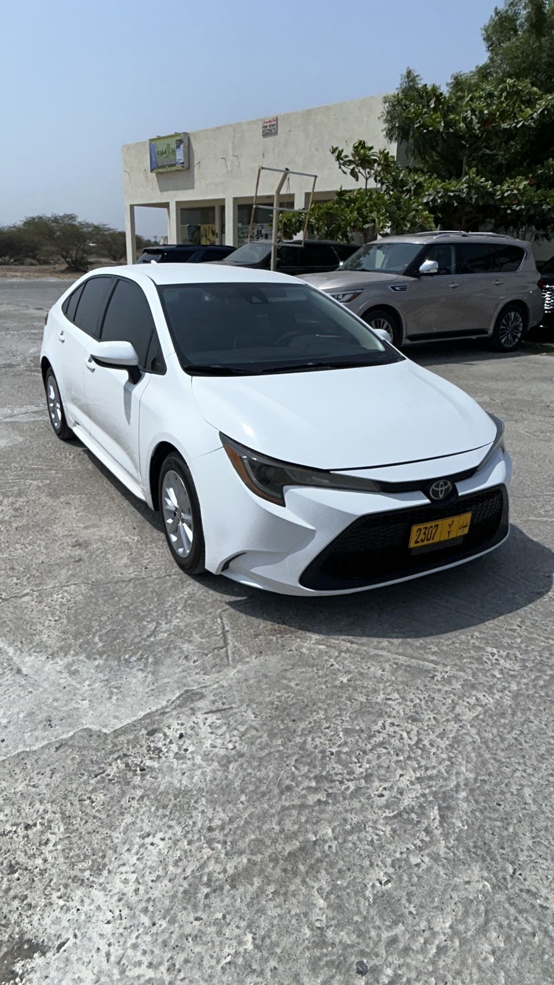 Car Image 2020 TOYOTA COROLLA LE